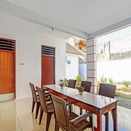 Hotel Oyo 90344 Wijayanti Banyuwangi  Esterno foto