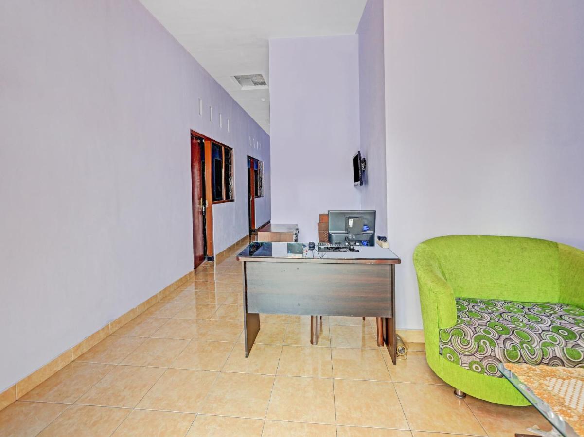 Hotel Oyo 90344 Wijayanti Banyuwangi  Esterno foto