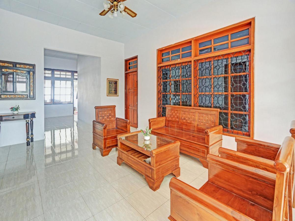 Hotel Oyo 90344 Wijayanti Banyuwangi  Esterno foto