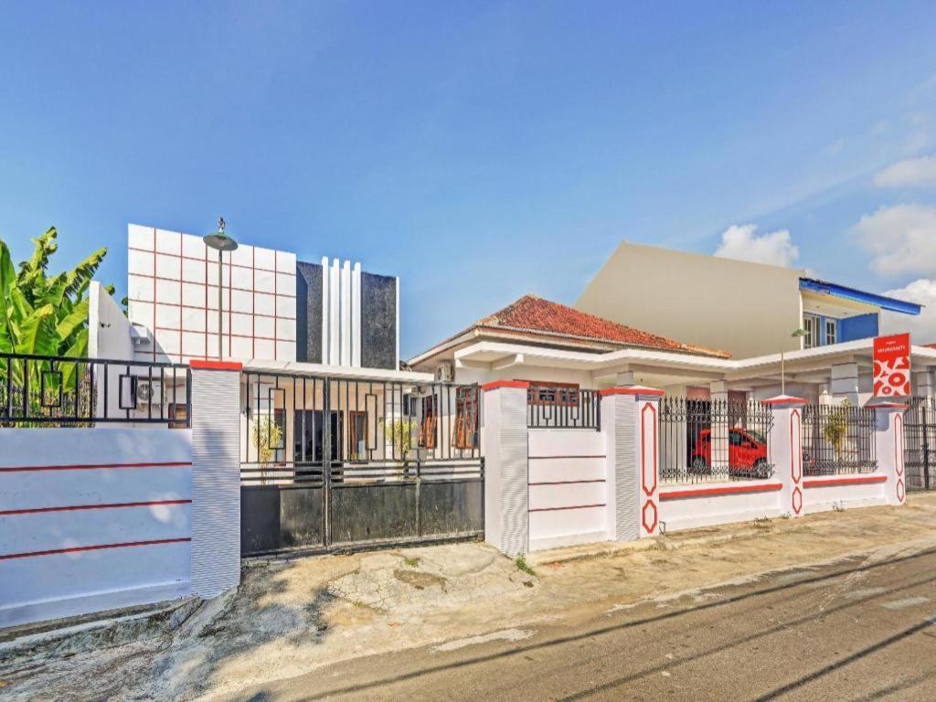 Hotel Oyo 90344 Wijayanti Banyuwangi  Esterno foto