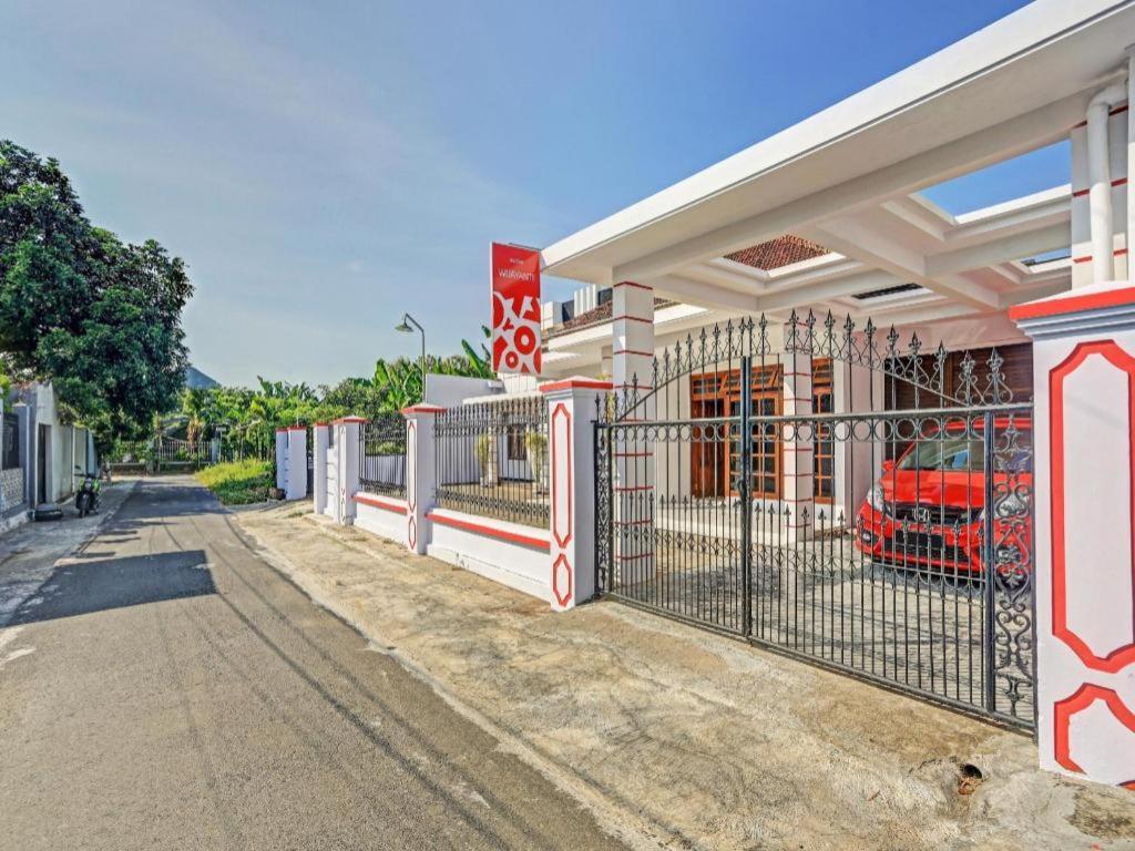 Hotel Oyo 90344 Wijayanti Banyuwangi  Esterno foto